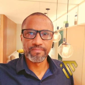 Corretor - Isaac Menezes